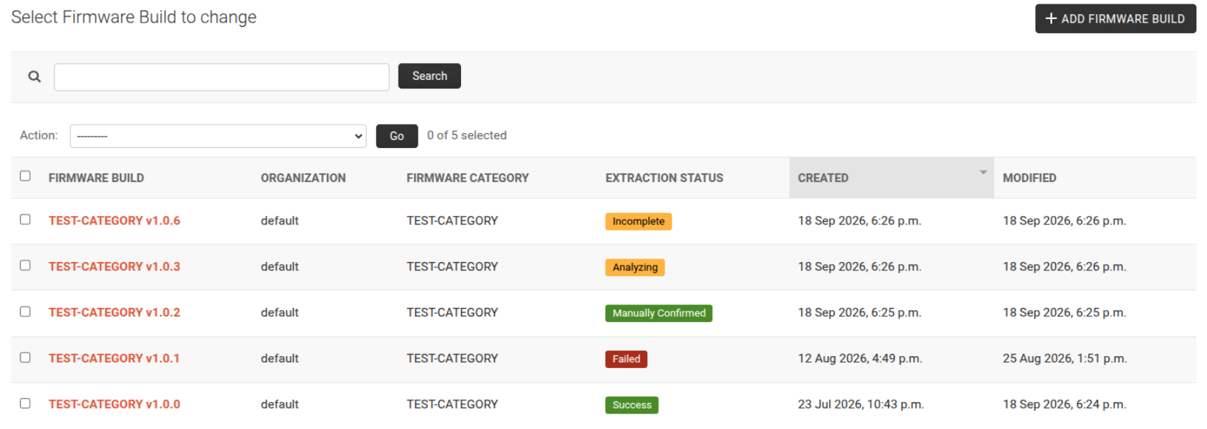Build changelist showing the aggregate extraction status badge for each build